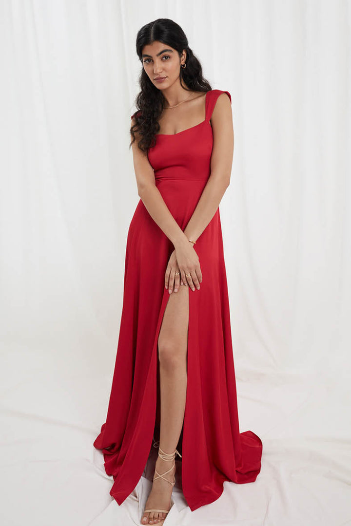 Lelia Dress In Tulip Red
