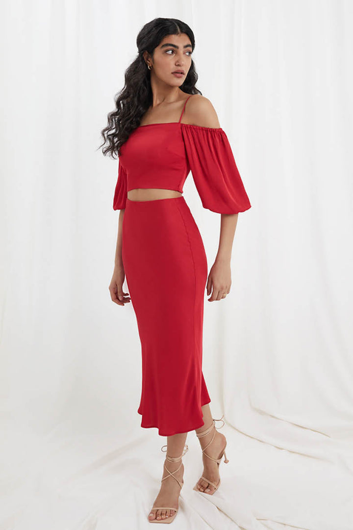 Seren Midi Skirt In Tulip Red