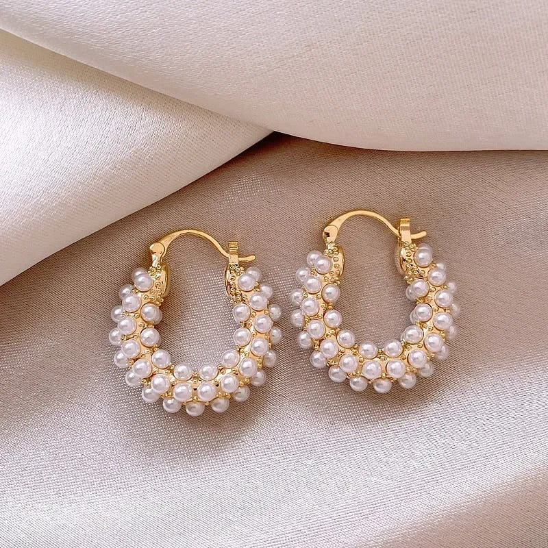 Leticia Pearl Hoop Earrings